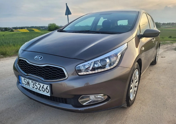 Kia Ceed cena 39900 przebieg: 117000, rok produkcji 2014 z Świdnik małe 137